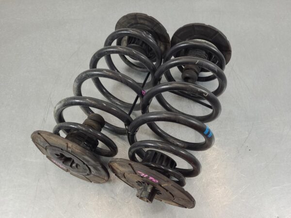 MERCEDES VITO 2004-2015 REAR COIL SPRING 639, PAIR, 05/04-02/15 - Image 2