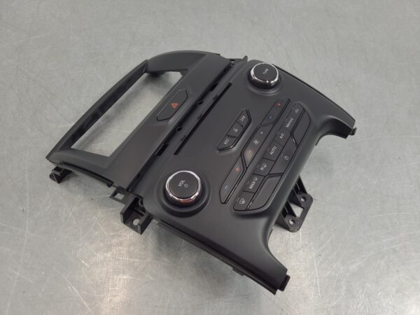 FORD RANGER 2015-2022 HEATER/AC CONTROLS PX, CLIMATE CONTROL, NON HEATED SEATS T - Image 2