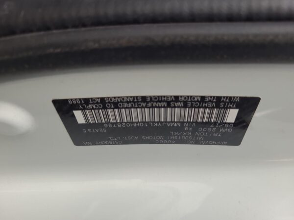 Mitsubishi Triton MQ–MR LH Front Door Hinge/Runner 2015–2023 - Image 11