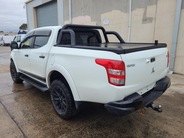 Mitsubishi Triton MQ–MR LH Front Door Hinge/Runner 2015–2023 - Image 8