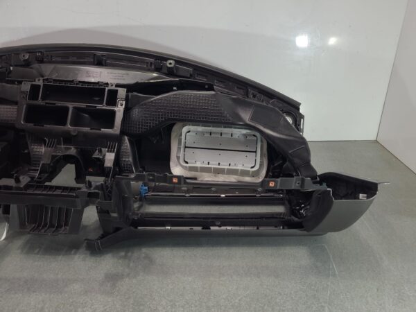RAM 1500 DT Dash Assembly 2020–Present - Image 8