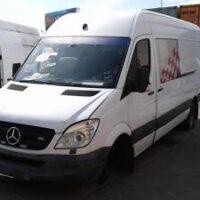 MERCEDES BENZ SPRINTER 10/2006-04/2018 LEFT WASHER JET BRACKET AND HOSE