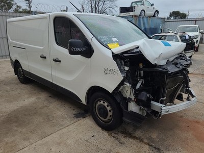 Renault Trafic X82 Steering Wheel Leather/Vinyl 2015–Present - Image 10