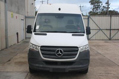 Mercedes Sprinter VS30 Front Panel 2018–Present - Image 9
