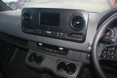Mercedes Sprinter VS30 Front Panel 2018–Present - Image 12