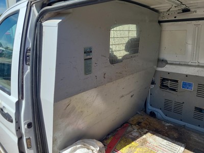 Mercedes Vito 639 Rear/Tailgate Glass Barn Door Glass LH 2004–2015 - Image 8