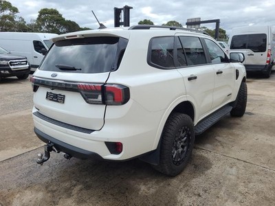 Ford Everest UB Steering Wheel Non-Heated Leather 2022–Present - Image 9