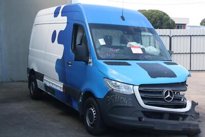 Mercedes Sprinter VS30 A/C Condenser Fwd 2018–Present - Image 2