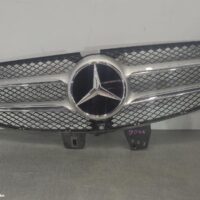 2019 MERCEDES VITO Grille