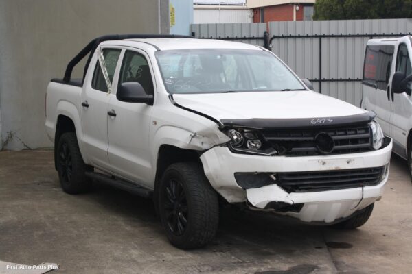 2016 VOLKSWAGEN AMAROK Door/Tailgate Seal