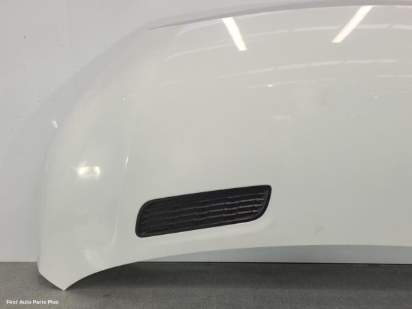 2022 LDV DELIVER 9 Bonnet