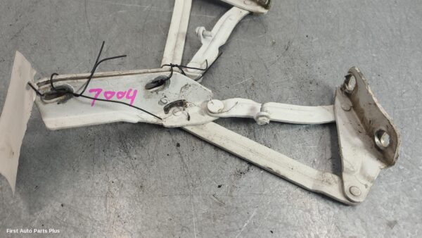 2009 MERCEDES SPRINTER Bonnet Hinge/Strut