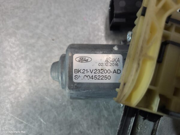 2017 FORD TRANSIT CUSTOM Right Front Window Reg/Motor