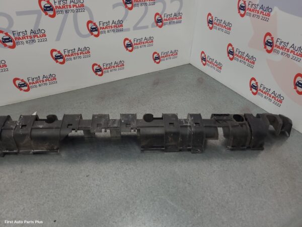 2010 MERCEDES VITO R/Bar Bracket/Reinfo