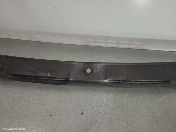 1999 FORD TRANSIT Plenum Chamber