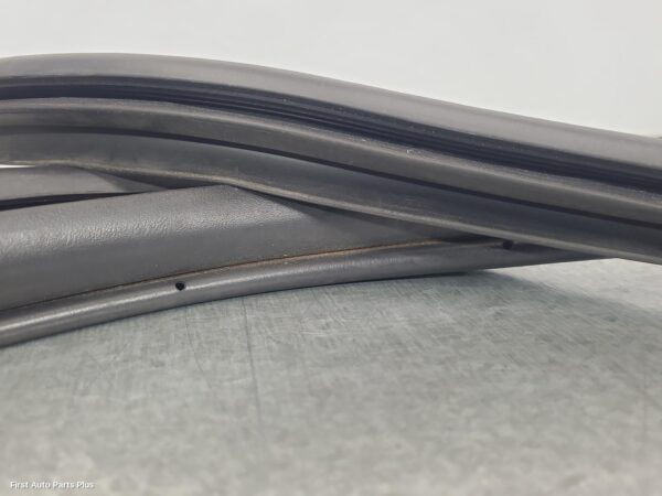 2012 TOYOTA HILUX Door/Tailgate Seal