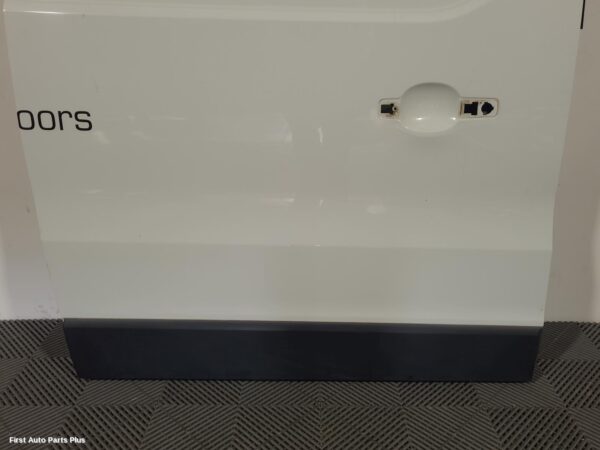 2018 RENAULT TRAFIC RIGHT_REAR_DOOR_SLIDING