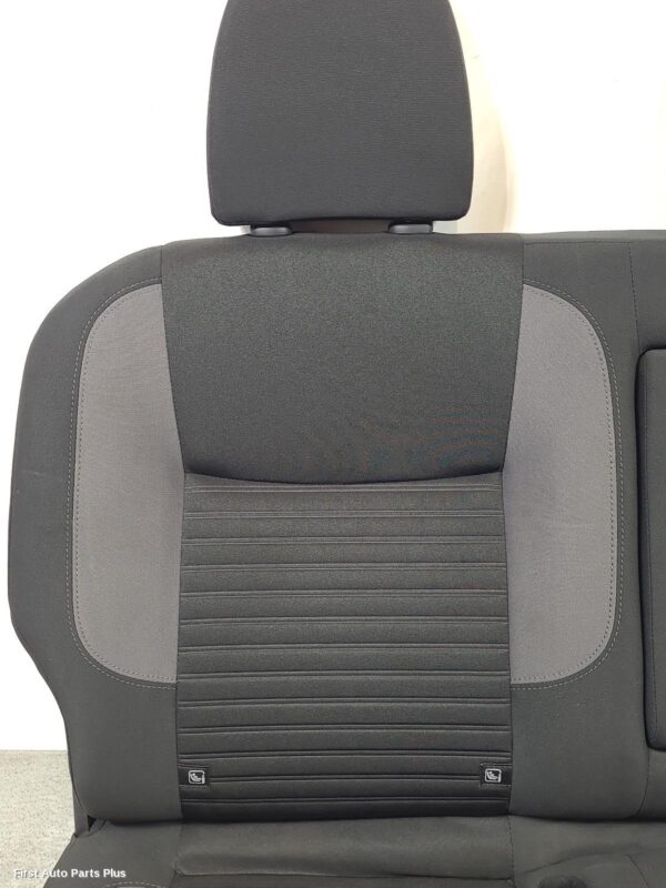 2023 NISSAN NAVARA 2nd Seat (Rear Seat)