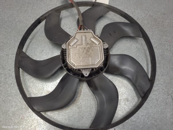 2016 MERCEDES VITO Fan