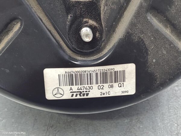 2016 MERCEDES VITO Brake Booster