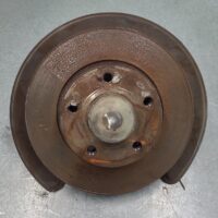 2014 RENAULT TRAFIC Right Rear Hub Assembly