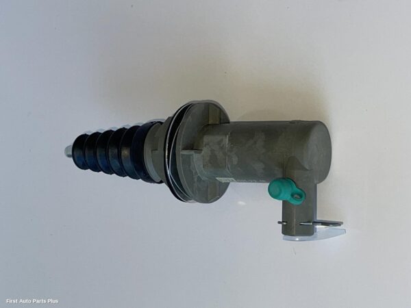 2005 FORD TRANSIT Slave Cylinder