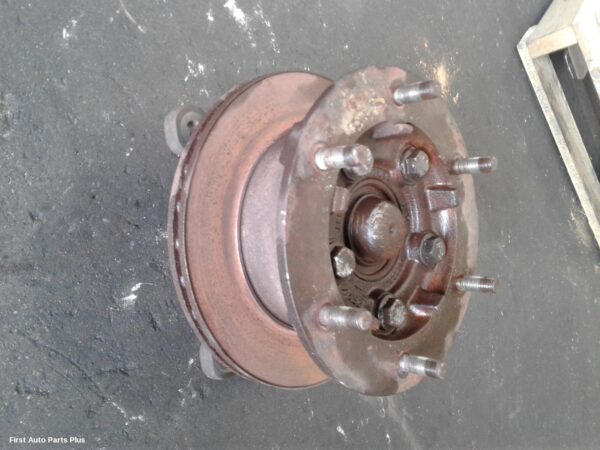 2003 MERCEDES SPRINTER Right Front Hub Assembly