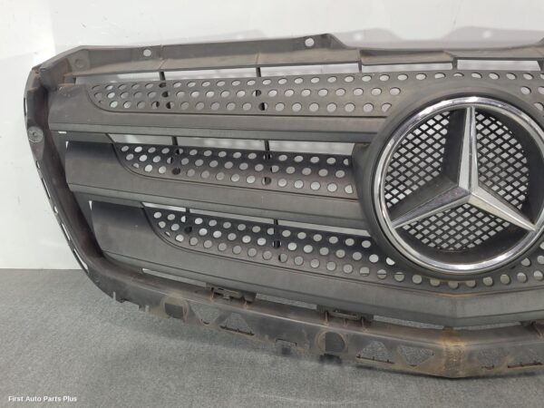 2014 MERCEDES SPRINTER Grille