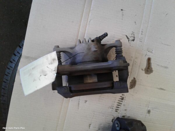2015 RENAULT TRAFIC Caliper