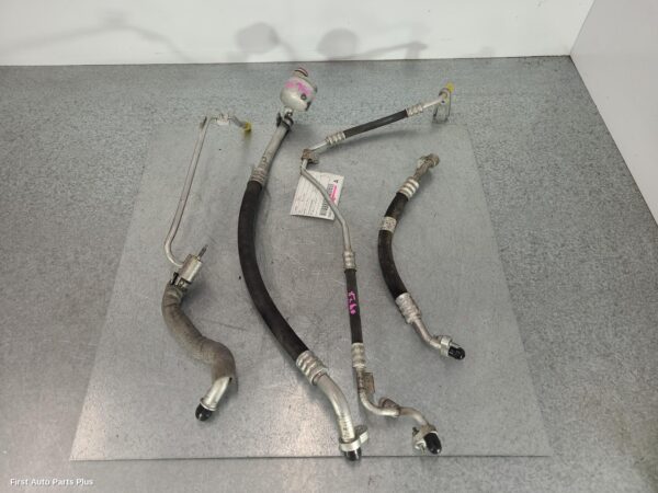 2014 MERCEDES VITO A/C Hoses