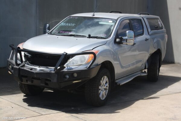 2014 MAZDA BT50 Rear Garnish