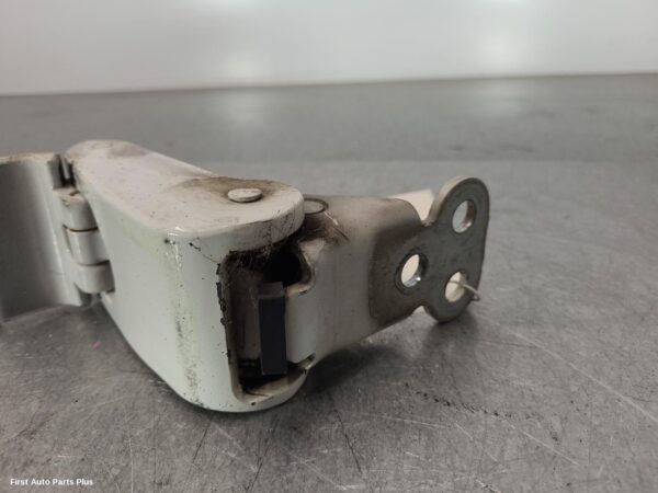 2022 LDV DELIVER 9 Bootlid/Tgate Hinge
