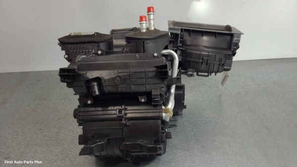 2015 RENAULT MASTER Heater Core/Box