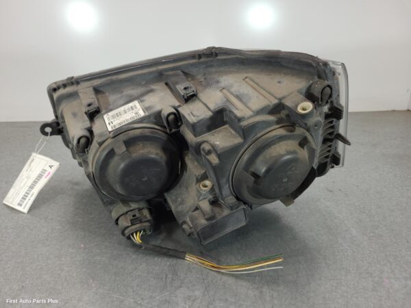 2011 VOLKSWAGEN TRANSPORTER Right Headlamp