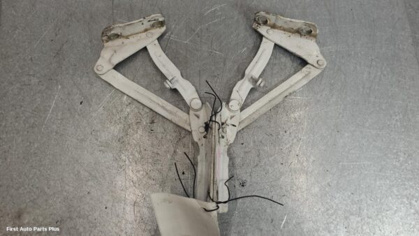 2009 MERCEDES SPRINTER Bonnet Hinge/Strut