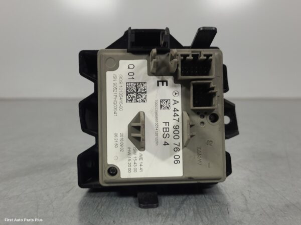 2016 MERCEDES VITO Ignition W/ Key
