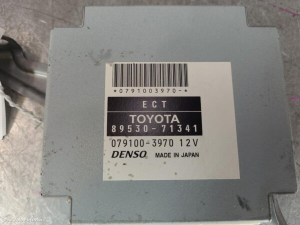 2012 TOYOTA HILUX Ecu
