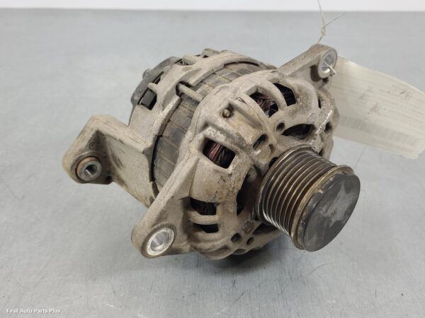 2017 NISSAN NAVARA Alternator