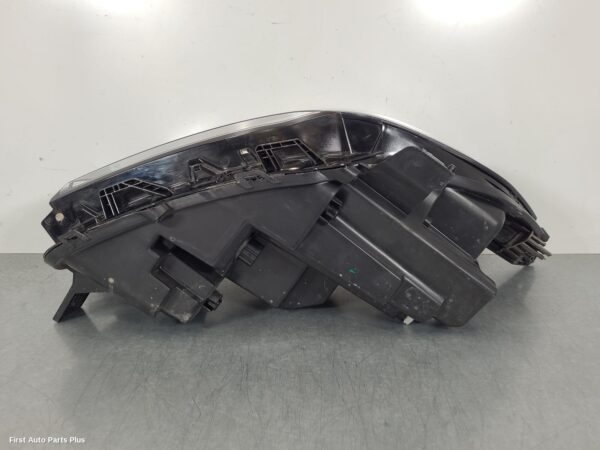 2023 LDV DELIVER 9 Left Headlamp