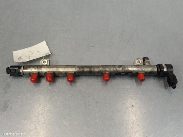 2008 MERCEDES VITO Injection Rail