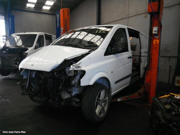 2008 MERCEDES VITO Injection Rail