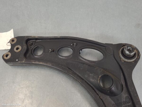 2018 RENAULT TRAFIC Right Front Lower Control Arm