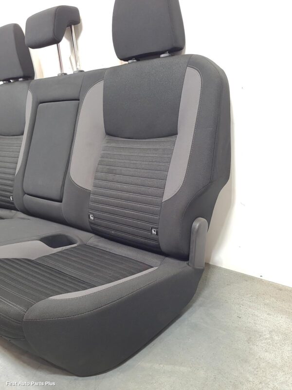 2023 NISSAN NAVARA 2nd Seat (Rear Seat)