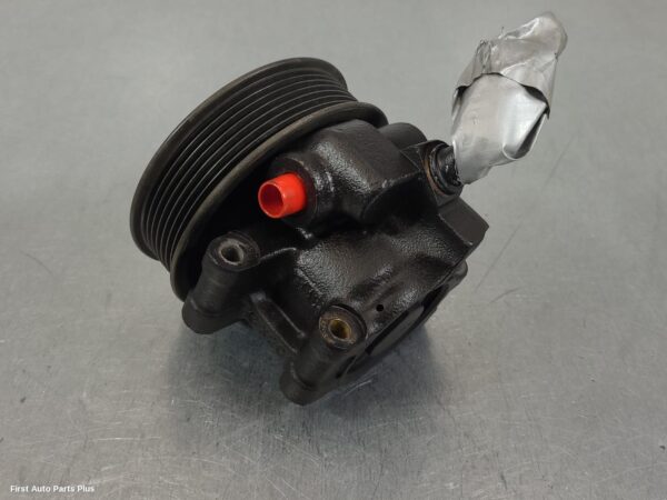 2005 FORD TRANSIT Steering Pump