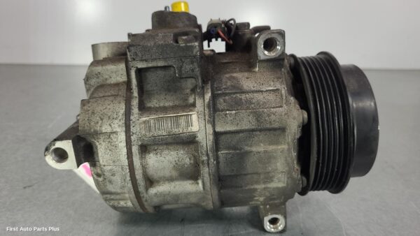 2014 MERCEDES VITO A/C Compressor