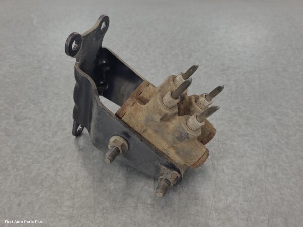 2012 TOYOTA HILUX Brake Comp Valve