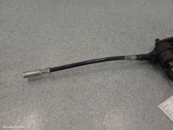 2017 MERCEDES SPRINTER Door Hinge/Runner