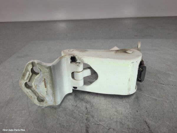 2022 LDV DELIVER 9 Bootlid/Tgate Hinge
