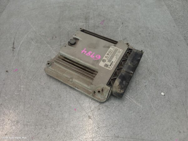2013 VOLKSWAGEN CRAFTER Ecu