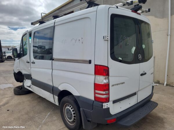 2017 MERCEDES SPRINTER Carpet